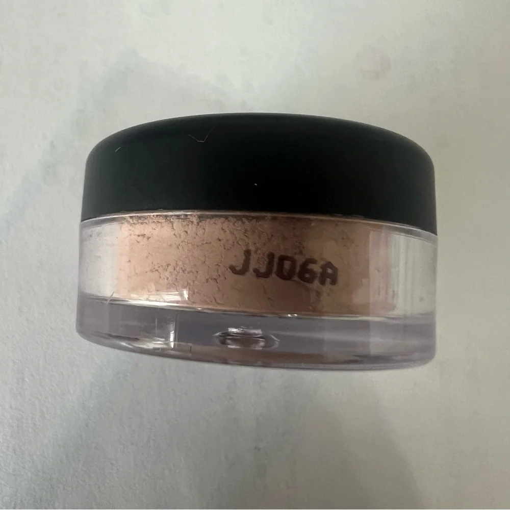 bareMinerals Cream Eye Shadow Cream Puff Mini Loose Powder Sealed .01 oz/.28 g